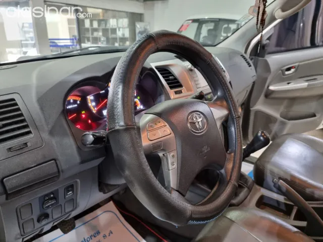 Toyota Hilux 2013 — foto 4