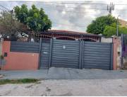 Vendo hermosa casa Asunción, barrio obrero