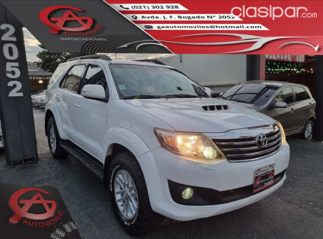 Toyota Fortuner 2013 - foto 2