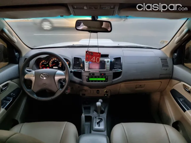 Toyota Fortuner 2013 — foto 4