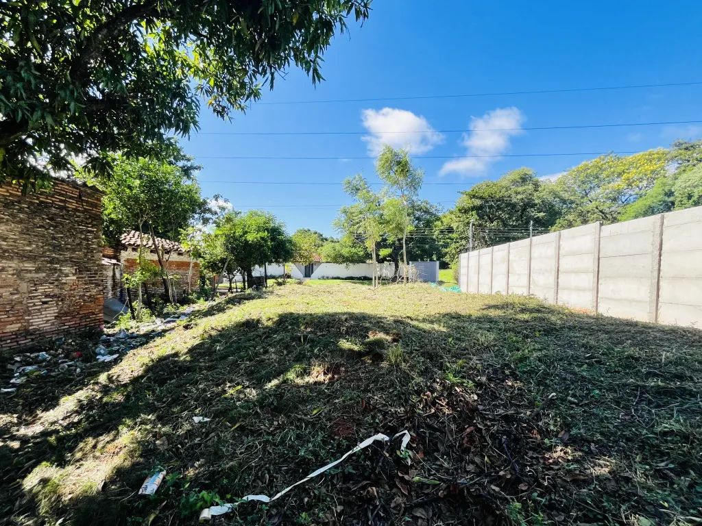 Vendo terreno, zona Universidad Católica, Barrio Santa Librada. — foto 3