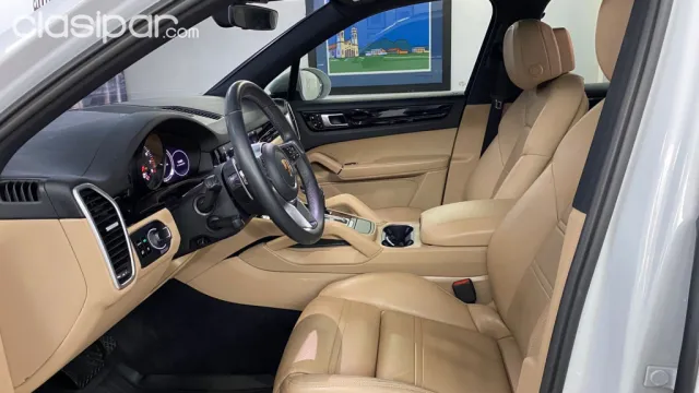 Porsche Cayenne 2019 — foto 8