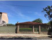 Vendo amplia casa con piscina en Villa Morra, Asunción