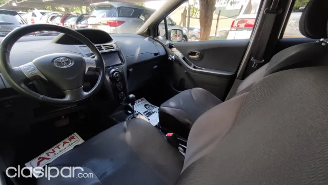 Toyota Vitz 2010 — foto 4