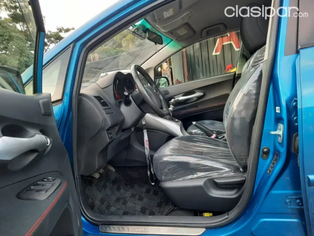 Toyota Auris 2010 — foto 7