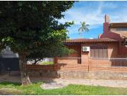 Vendo casa en B° Mburukuja zona residencial- Precio 500 dolares el m2