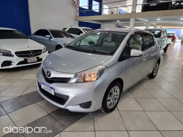 Toyota Vitz 2011 — foto 4
