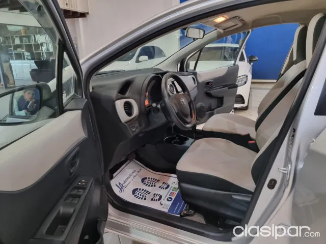 Toyota Vitz 2011 — foto 5