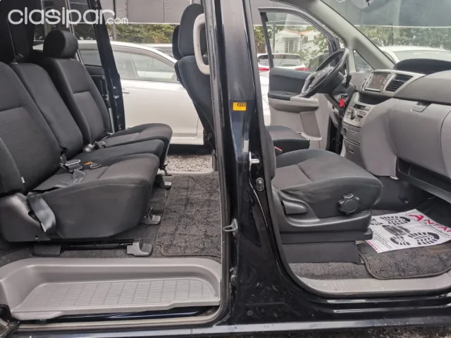 Toyota Noah 2004 — foto 8