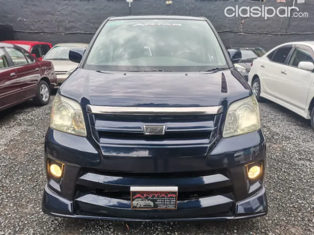 Toyota Noah 2004 — foto 3