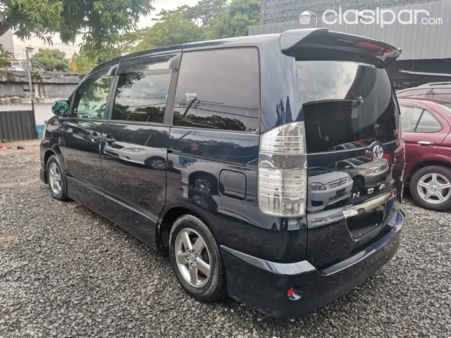 Toyota Noah 2004 — foto 5