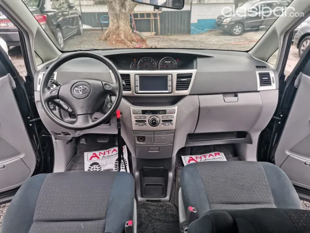 Toyota Noah 2004 — foto 7