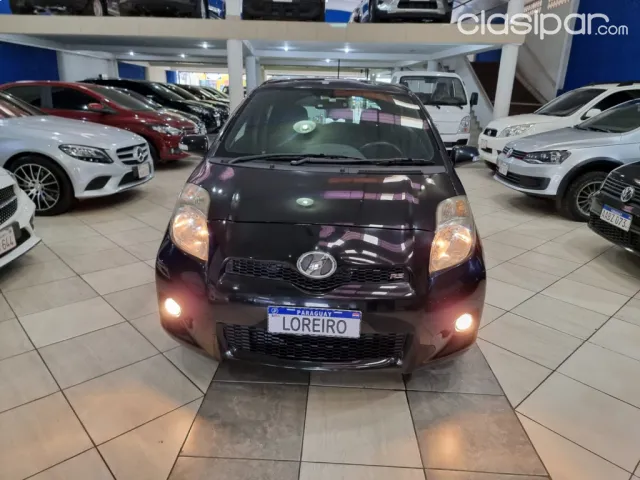 Toyota Vitz 2010 — foto 3