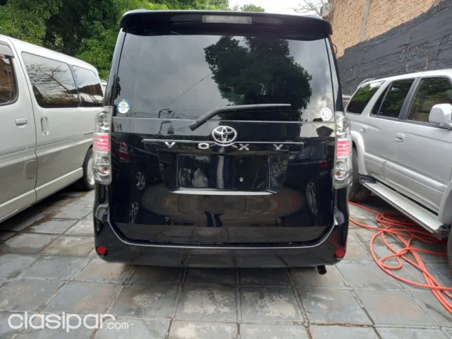 Toyota Voxy 2007 — foto 7