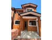 Vendo hermoso dúplex en Villa Elisa