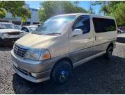 VENDO GRAND HIACE 2001 DIESEL