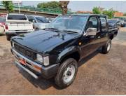 Vendo Nissan año 93 recién importado motor td27 mecánico 4x4 doble cabina aire congela