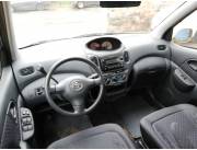 VENDO Y FINANCIO HERMOSO TOYOTA FUN CARGO AÑO 2004 CAJA AUTOMATICA GARANTIA DE 1 AÑO