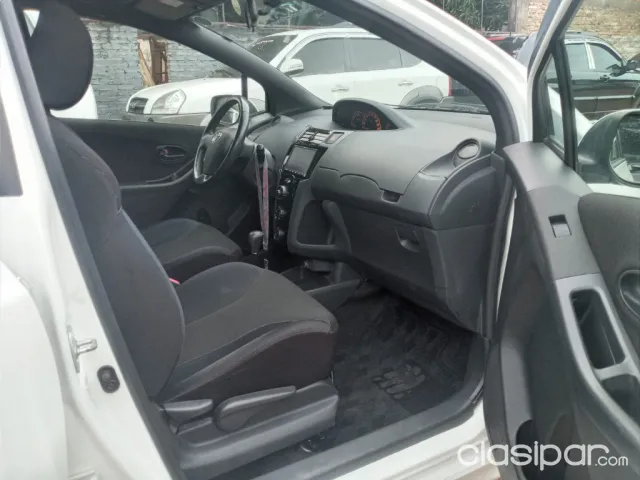 Toyota Vitz 2005 — foto 6