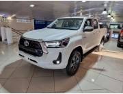 Toyota Hilux SRV 2024 0️⃣ km de Toyotoshi 📍 Financiamos y recibimos su vehículo ✅️