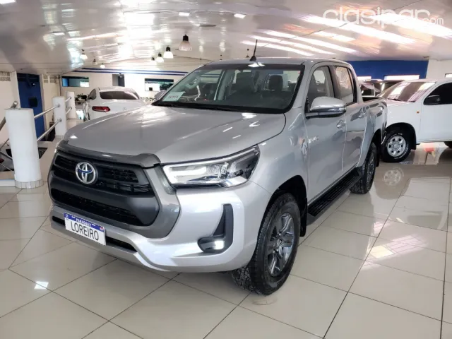 Toyota Hilux 2022 - foto 2