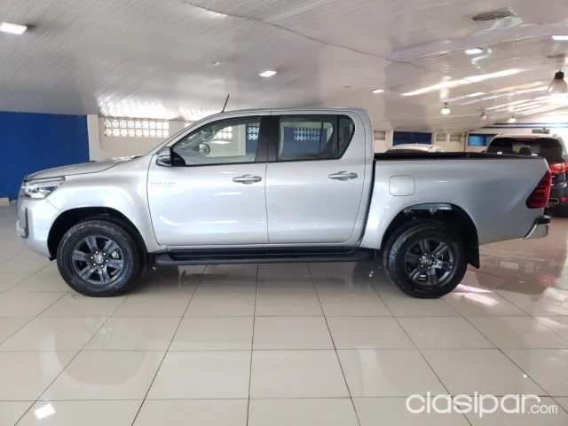 Toyota Hilux 2022 — foto 3