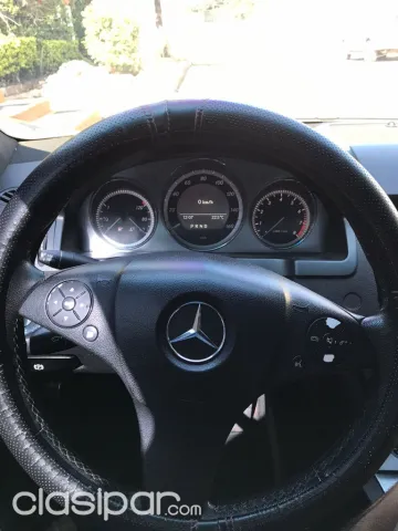 Mercedes-Benz C300 2010 — foto 7