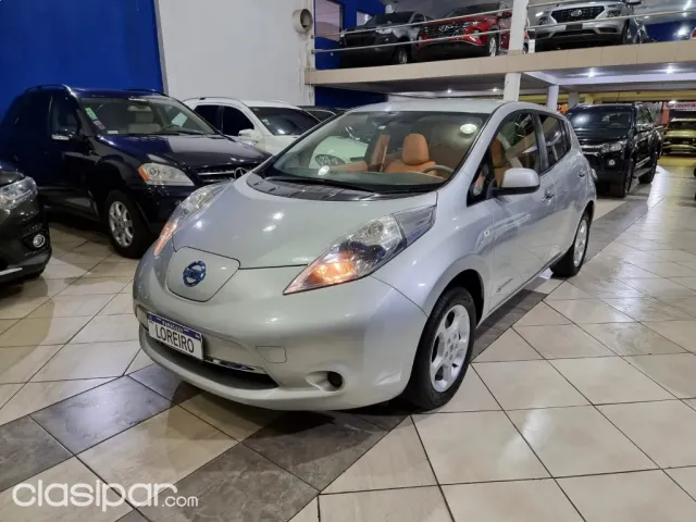 Nissan 100 2011 - foto 2