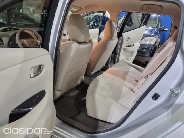 Nissan 100 2011 — foto 5