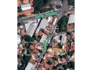 Vendo Casa a demoler sobre Avda. General Santos casi Artigas