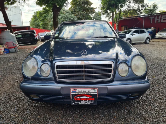 Mercedes-Benz E 200 1996 — foto 3