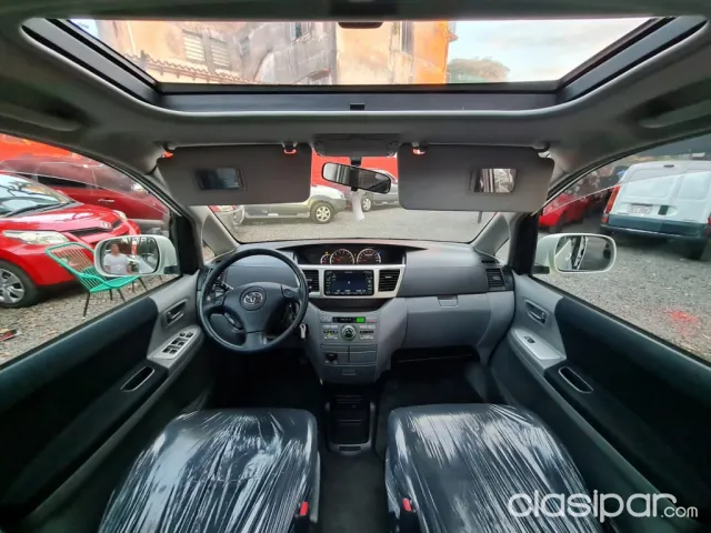 Toyota Noah 2005 — foto 7