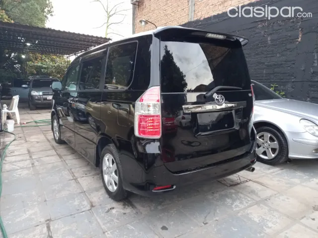 Toyota Noah 2009 — foto 5