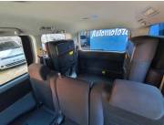 VENDO INMACULADO TOYOTA NEW VOXY AÑO 2009, NAFTERO, CAJA AUTOMATICA FULL EQUIPO!!