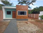 Vendo hermosa casa a estrenar en Ñemby, barrio La Lomita