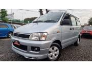 Vendo Toyota noah año 97 diésel automático recién importado motor 2.2 diésel