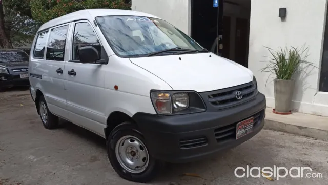 Toyota Noah 2003 — foto 2
