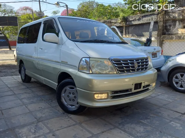 Toyota Hiace 2001 — foto 4