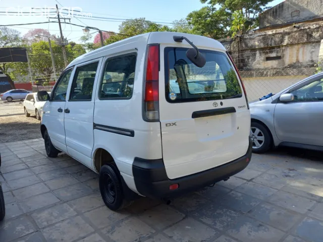 Toyota Noah 2000 — foto 5