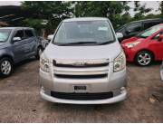 TOYOTA NEW NOAH VERSION Si 2008 RECIEN IMPORTADO