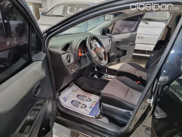 Toyota Vitz 2013 — foto 7
