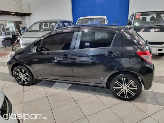 Toyota Vitz 2013 - foto 8