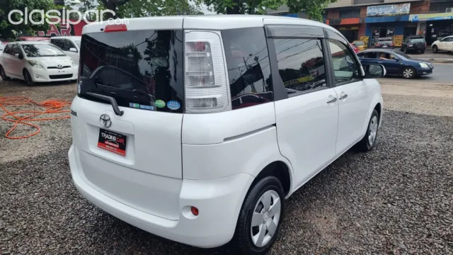 Toyota Sienta 2014 — foto 5