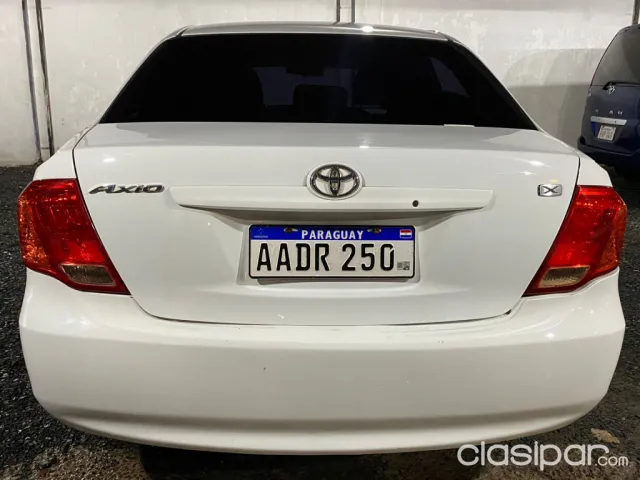 Toyota Axio 2010 — foto 3