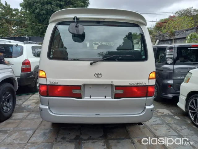 Toyota Gran Via 1997 — foto 3