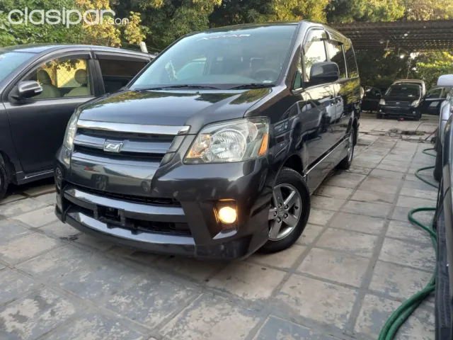 Toyota Noah 2007 — foto 4