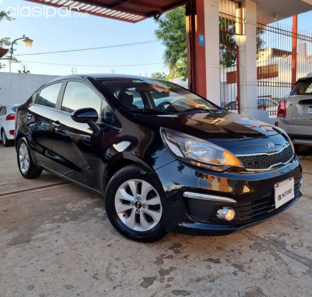 Kia río sedan 2015 de Garden 2100442 en Paraguay