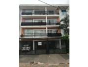 Hermoso departamento de dos habitaciones c/ cochera! zona Shopping pinedo y Campus UNA