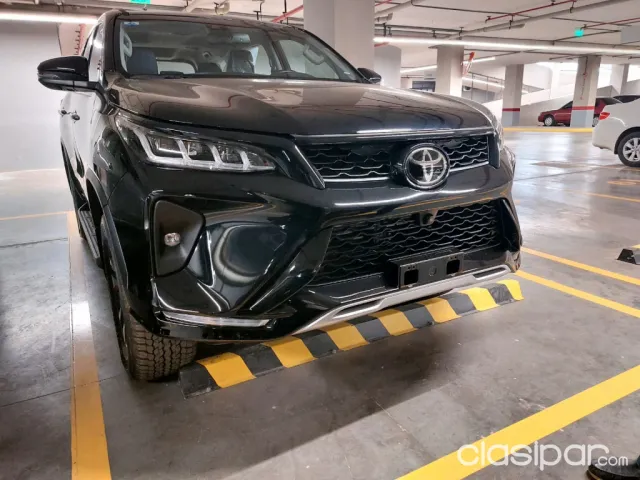 Toyota Fortuner 2023 — foto 4
