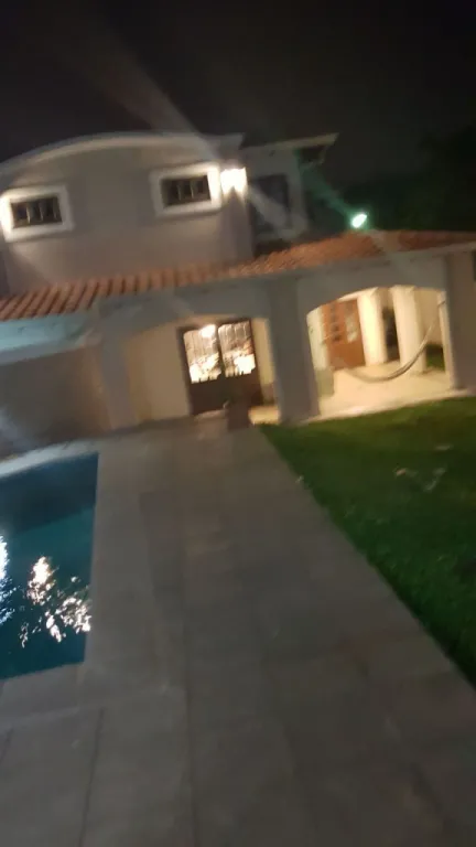 Residencia 4 dormitorios Zona Colegio San Ignacio 650 m2 — foto 3